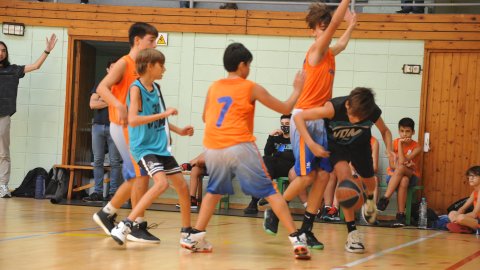 Marc Gordillo al partit de bàsquet infantil Llefià-Vilassar de Mar. Badalona. 16 d'octubre de 2021