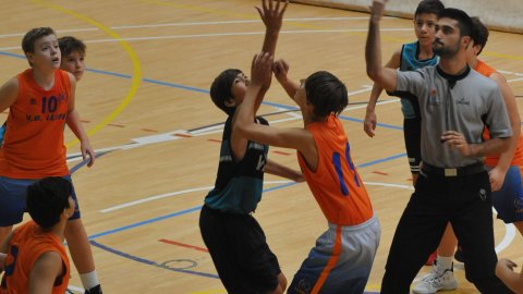 Marc Gordillo al partit de bàsquet infantil Llefià-Vilassar de Mar. Badalona. 16 d'octubre de 2021