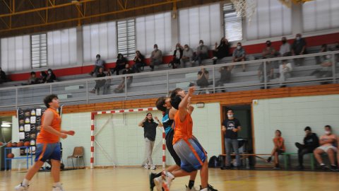 Marc Gordillo al partit de bàsquet infantil Llefià-Vilassar de Mar. Badalona. 16 d'octubre de 2021