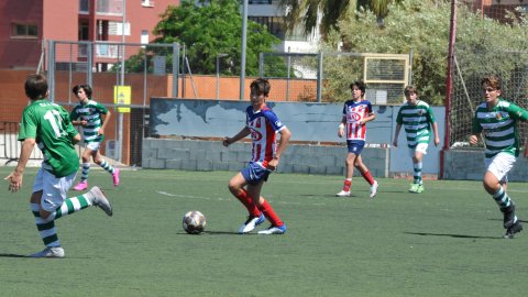 Marc Gordillo al partit de futbol infantil Vilassar de Mar-Teià. Vilassar de Mar. Abril de 2021