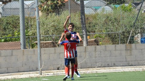 Marc Gordillo al partit de futbol infantil Vilassar de Mar-Teià. Vilassar de Mar. Abril de 2021