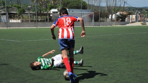 Marc Gordillo al partit de futbol infantil Vilassar de Mar-Teià. Vilassar de Mar. Abril de 2021