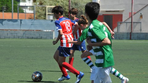 Marc Gordillo al partit de futbol infantil Vilassar de Mar-Teià. Vilassar de Mar. Abril de 2021