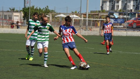 Marc Gordillo al partit de futbol infantil Vilassar de Mar-Teià. Vilassar de Mar. Abril de 2021