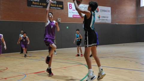 Marc Gordillo, al partit de bàsquet infantil ASME-Vilassar de Mar (10-60). Barcelona. 11 de desembre de 2021