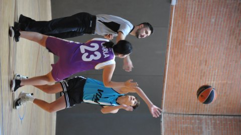 Marc Gordillo, al partit de bàsquet infantil ASME-Vilassar de Mar (10-60). Barcelona. 11 de desembre de 2021