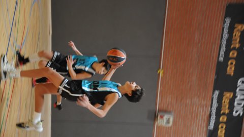 Marc Gordillo, al partit de bàsquet infantil ASME-Vilassar de Mar (10-60). Barcelona. 11 de desembre de 2021