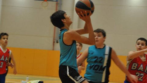 Marc Gordillo al partit de bàsquet infantil Vilassar de Mar-Ateneu Montserrat (58-50). Vilassar de Mar. 18 de desembre de 2021