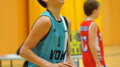Marc Gordillo al partit de bàsquet infantil Vilassar de Mar-Ateneu Montserrat (58-50). Vilassar de Mar. 18 de desembre de 2021