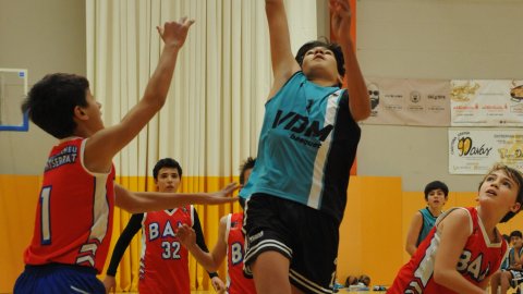Marc Gordillo al partit de bàsquet infantil Vilassar de Mar-Ateneu Montserrat (58-50). Vilassar de Mar. 18 de desembre de 2021