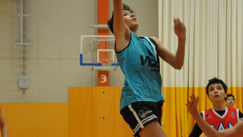 Marc Gordillo al partit de bàsquet infantil Vilassar de Mar-Ateneu Montserrat (58-50). Vilassar de Mar. 18 de desembre de 2021