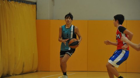 Marc Gordillo al partit de bàsquet infantil Vilassar de Mar-Ateneu Montserrat (58-50). Vilassar de Mar. 18 de desembre de 2021