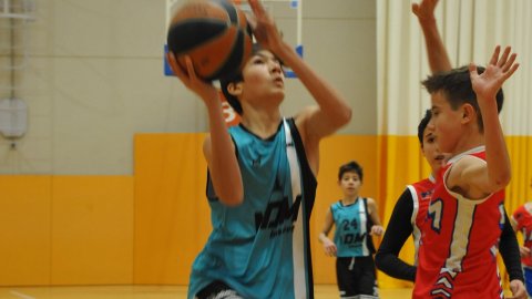 Marc Gordillo al partit de bàsquet infantil Vilassar de Mar-Ateneu Montserrat (58-50). Vilassar de Mar. 18 de desembre de 2021