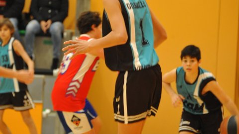 Marc Gordillo al partit de bàsquet infantil Vilassar de Mar-Ateneu Montserrat (58-50). Vilassar de Mar. 18 de desembre de 2021