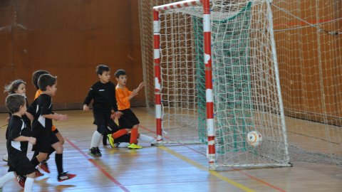 Marc Gordillo, a l'equip de futbol sala pre-benjamí del club esportiu Sant Joan de Vilassar de Mar. Any 2014. Foto: Saül Gordillo