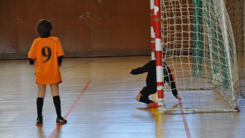Marc Gordillo, a l'equip de futbol sala pre-benjamí del club esportiu Sant Joan de Vilassar de Mar. Any 2014. Foto: Saül Gordillo