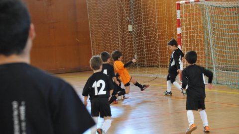 Marc Gordillo, a l'equip de futbol sala pre-benjamí del club esportiu Sant Joan de Vilassar de Mar. Any 2014. Foto: Saül Gordillo