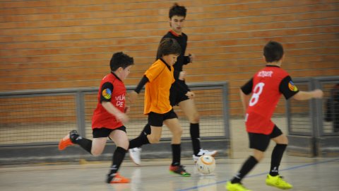 Marc Gordillo, a l'equip de futbol sala benjamí del club esportiu Sant Joan de Vilassar. Any 2016. Foto: Saül Gordillo