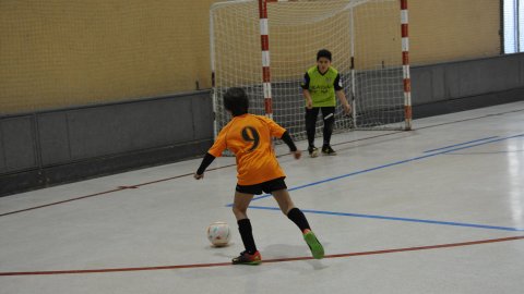 Marc Gordillo, a l'equip de futbol sala benjamí del club esportiu Sant Joan de Vilassar. Any 2016. Foto: Saül Gordillo