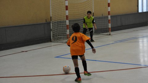 Marc Gordillo, a l'equip de futbol sala benjamí del club esportiu Sant Joan de Vilassar. Any 2016. Foto: Saül Gordillo