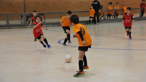 Marc Gordillo, a l'equip de futbol sala benjamí del club esportiu Sant Joan de Vilassar. Any 2016. Foto: Saül Gordillo