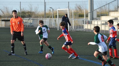 Marc Gordillo, a l’equip de futbol benjamí de la UE Vilassar de Mar. Partit Vilassar de Dalt-Vilassar de Mar. Any 2017. Foto: Saül Gordillo