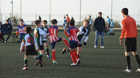 Marc Gordillo, a l’equip de futbol benjamí de la UE Vilassar de Mar. Partit Vilassar de Dalt-Vilassar de Mar. Any 2017. Foto: Saül Gordillo