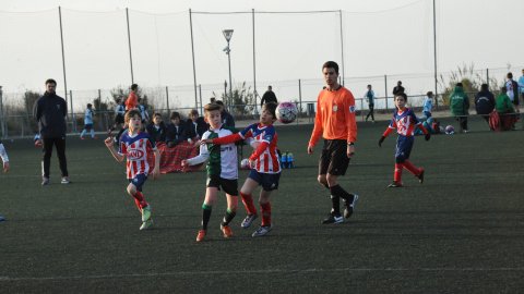 Marc Gordillo, a l’equip de futbol benjamí de la UE Vilassar de Mar. Partit Vilassar de Dalt-Vilassar de Mar. Any 2017. Foto: Saül Gordillo