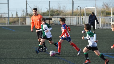 Marc Gordillo, a l’equip de futbol benjamí de la UE Vilassar de Mar. Partit Vilassar de Dalt-Vilassar de Mar. Any 2017. Foto: Saül Gordillo