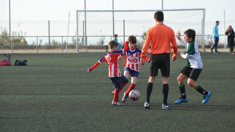 Marc Gordillo, a l’equip de futbol benjamí de la UE Vilassar de Mar. Partit Vilassar de Dalt-Vilassar de Mar. Any 2017. Foto: Saül Gordillo