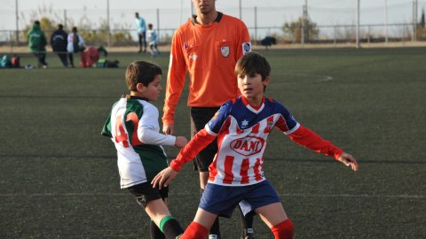Marc Gordillo, a l’equip de futbol benjamí de la UE Vilassar de Mar. Partit Vilassar de Dalt-Vilassar de Mar. Any 2017. Foto: Saül Gordillo