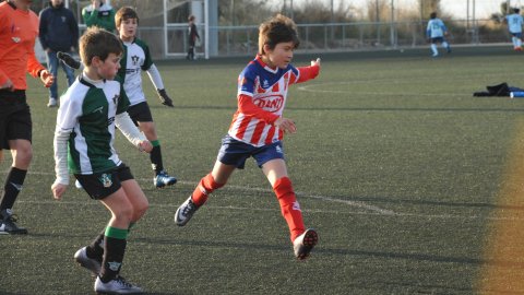 Marc Gordillo, a l’equip de futbol benjamí de la UE Vilassar de Mar. Partit Vilassar de Dalt-Vilassar de Mar. Any 2017. Foto: Saül Gordillo