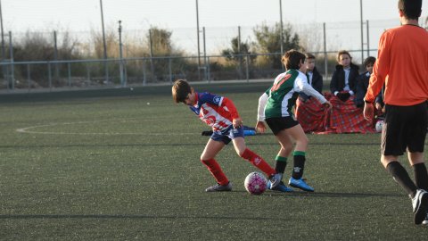 Marc Gordillo, a l’equip de futbol benjamí de la UE Vilassar de Mar. Partit Vilassar de Dalt-Vilassar de Mar. Any 2017. Foto: Saül Gordillo