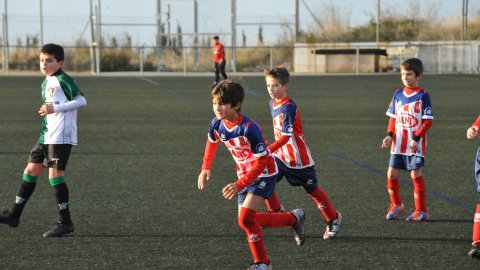 Marc Gordillo, a l’equip de futbol benjamí de la UE Vilassar de Mar. Partit Vilassar de Dalt-Vilassar de Mar. Any 2017. Foto: Saül Gordillo