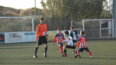 Marc Gordillo, a l’equip de futbol benjamí de la UE Vilassar de Mar. Partit Vilassar de Dalt-Vilassar de Mar. Any 2017. Foto: Saül Gordillo