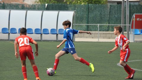 Marc Gordillo, al torneig de futbol de Llagostera, amb l'equip aleví de la UE Vilassar de Mar. Març de 2019