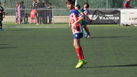Marc Gordillo, al torneig de futbol de Llagostera, amb l'equip aleví de la UE Vilassar de Mar. Març de 2019
