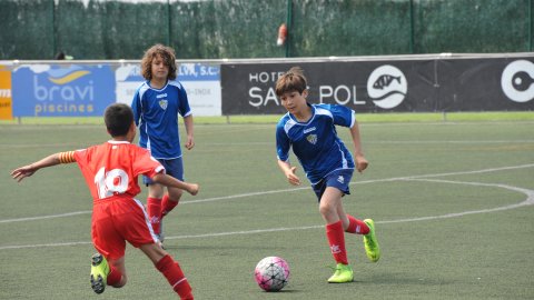 Marc Gordillo, al torneig de futbol de Llagostera, amb l'equip aleví de la UE Vilassar de Mar. Març de 2019