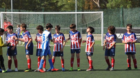Marc Gordillo, al torneig de futbol de Llagostera, amb l'equip aleví de la UE Vilassar de Mar. Març de 2019
