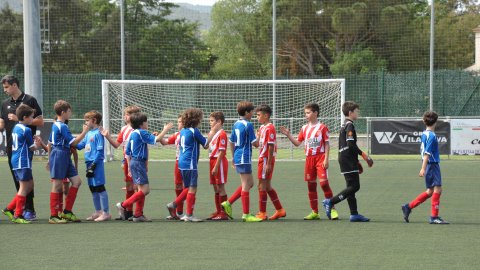 Marc Gordillo, al torneig de futbol de Llagostera, amb l'equip aleví de la UE Vilassar de Mar. Març de 2019