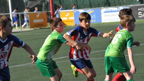 Marc Gordillo, al torneig de futbol de Llagostera, amb l'equip aleví de la UE Vilassar de Mar. Març de 2019. Foto: Saül Gordillo