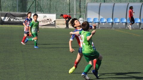 Marc Gordillo, al torneig de futbol de Llagostera, amb l'equip aleví de la UE Vilassar de Mar. Març de 2019. Foto: Saül Gordillo