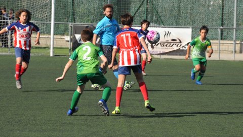 Marc Gordillo, al torneig de futbol de Llagostera, amb l'equip aleví de la UE Vilassar de Mar. Març de 2019. Foto: Saül Gordillo