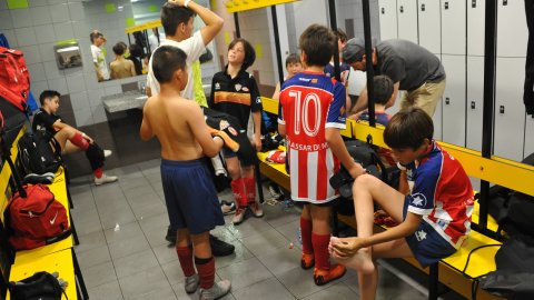 Marc Gordillo, al torneig internacional de futbol base MIC d'Andorra, amb l'equip aleví de la UE Vilassar de Mar. Abril de 2019. Foto: Saül Gordillo