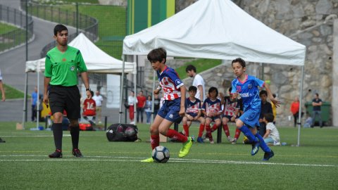 Marc Gordillo, al torneig internacional de futbol base MIC d'Andorra, amb l'equip aleví de la UE Vilassar de Mar. Abril de 2019. Foto: Saül Gordillo