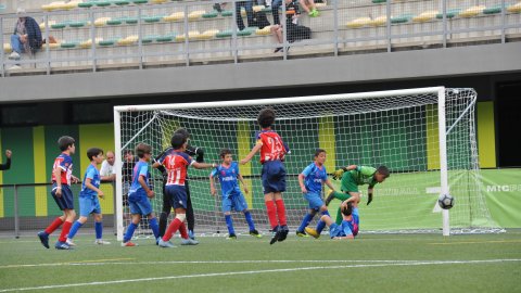 Marc Gordillo, al torneig internacional de futbol base MIC d'Andorra, amb l'equip aleví de la UE Vilassar de Mar. Abril de 2019. Foto: Saül Gordillo