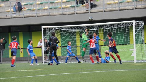 Marc Gordillo, al torneig internacional de futbol base MIC d'Andorra, amb l'equip aleví de la UE Vilassar de Mar. Abril de 2019. Foto: Saül Gordillo