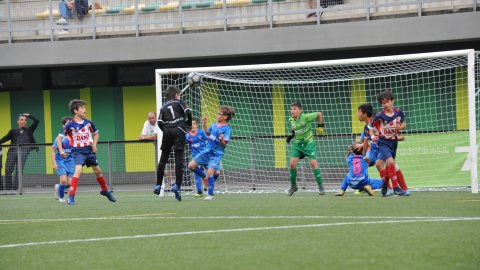 Marc Gordillo, al torneig internacional de futbol base MIC d'Andorra, amb l'equip aleví de la UE Vilassar de Mar. Abril de 2019. Foto: Saül Gordillo