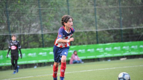 Marc Gordillo, al torneig internacional de futbol base MIC d'Andorra, amb l'equip aleví de la UE Vilassar de Mar. Abril de 2019. Foto: Saül Gordillo