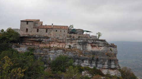 Priorat, Ribera d'Ebre i Terra Alta. Visita als municipis d'El Pinell de Brai, Miravet, la Morera de Montsant, Siurana, Porrera, Gratallops i Falset. Agost de 2014. Foto: Saül Gordillo